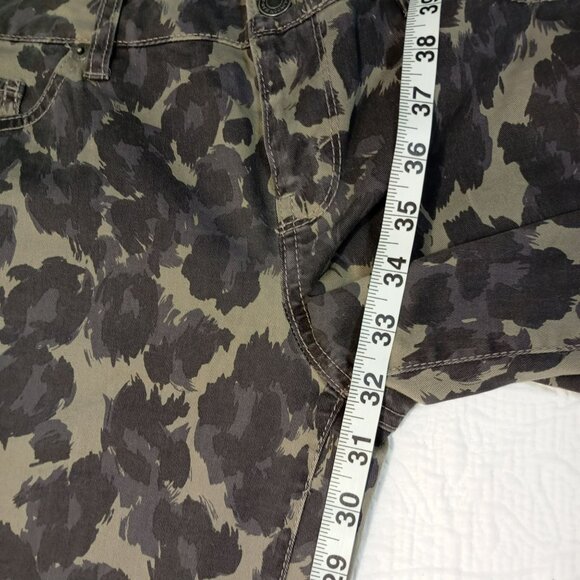 London Jean Leopard Print Slim Fit Stretch Pants In Neutral Tones Womens Size 6 - Picture 6 of 7